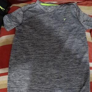 Woman shirt short sleeve